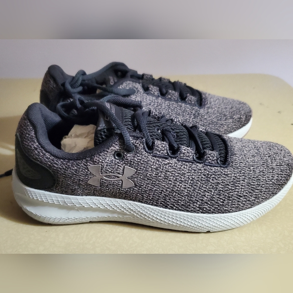 Women's Under Armour Shoes Size 7.5